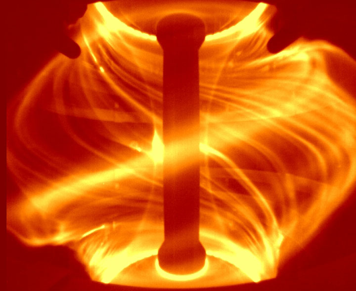 Golfinopoulos - The Shoelace Antenna: A Device to Induce Short